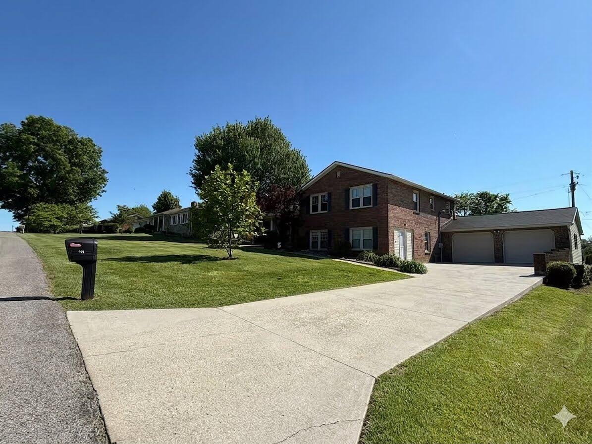 531 Springhill Road Danville, KY 40422 - Photo 3 of 21 Front Right Side