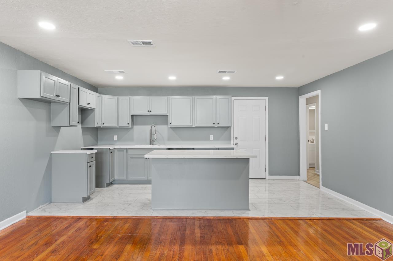 1324 Rosenwald Road Baton Rouge, LA 70807 - Photo 4 of 14