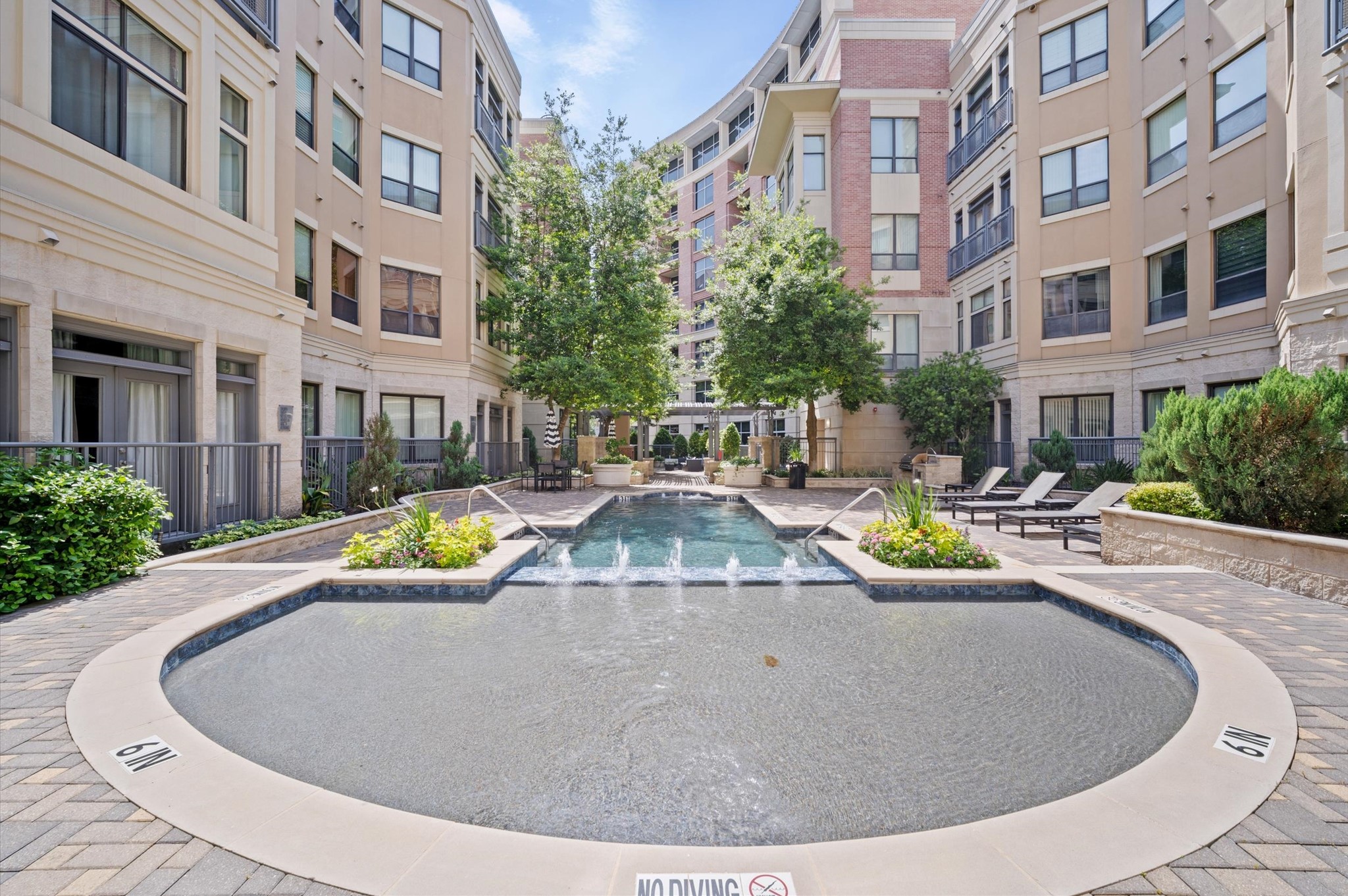 1901 Post Oak Boulevard, Unit 204 Houston, TX 77056 - Photo 2 of 36