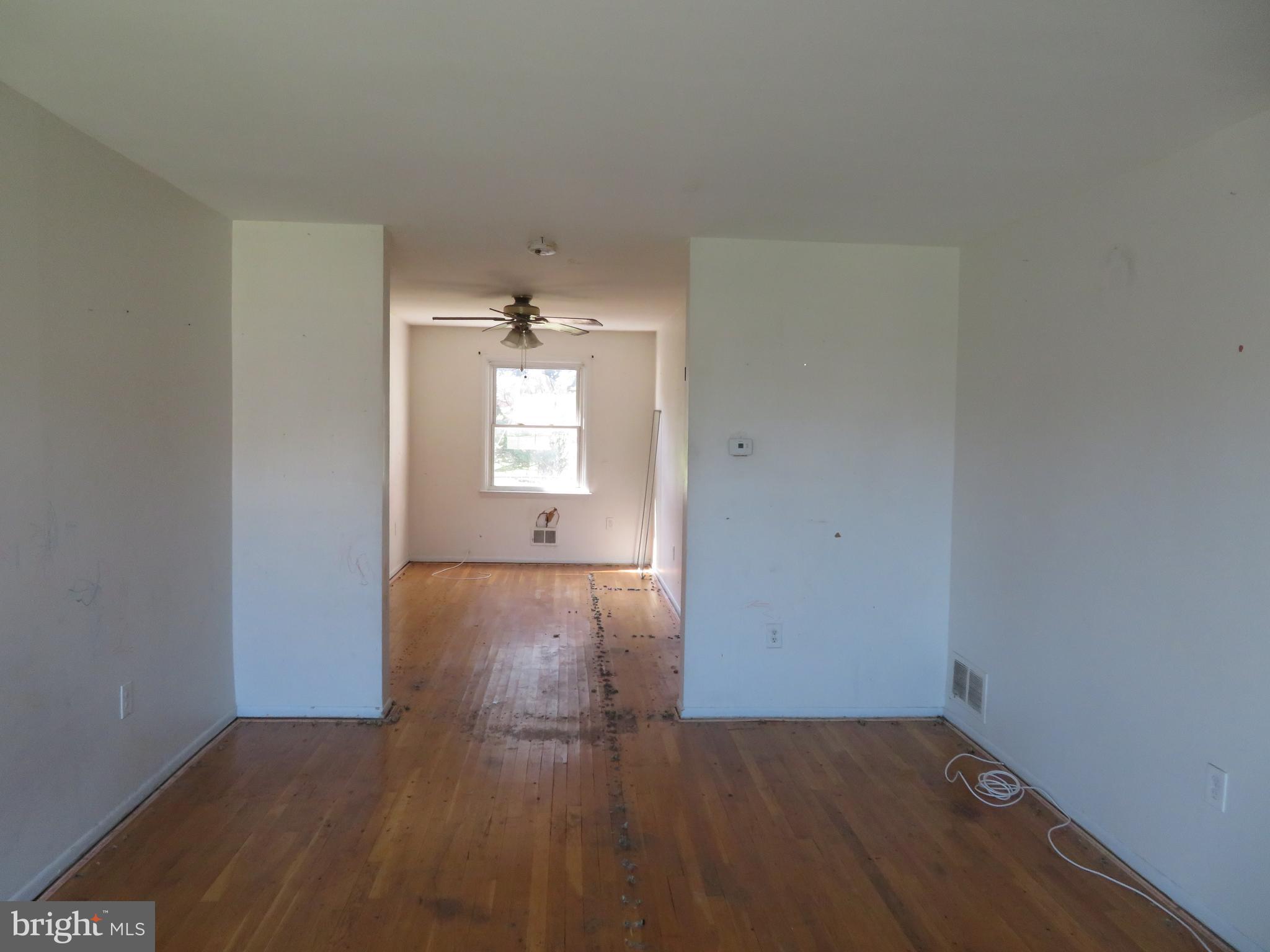 6802 Boston Street Baltimore, MD 21222 - Photo 2 of 23