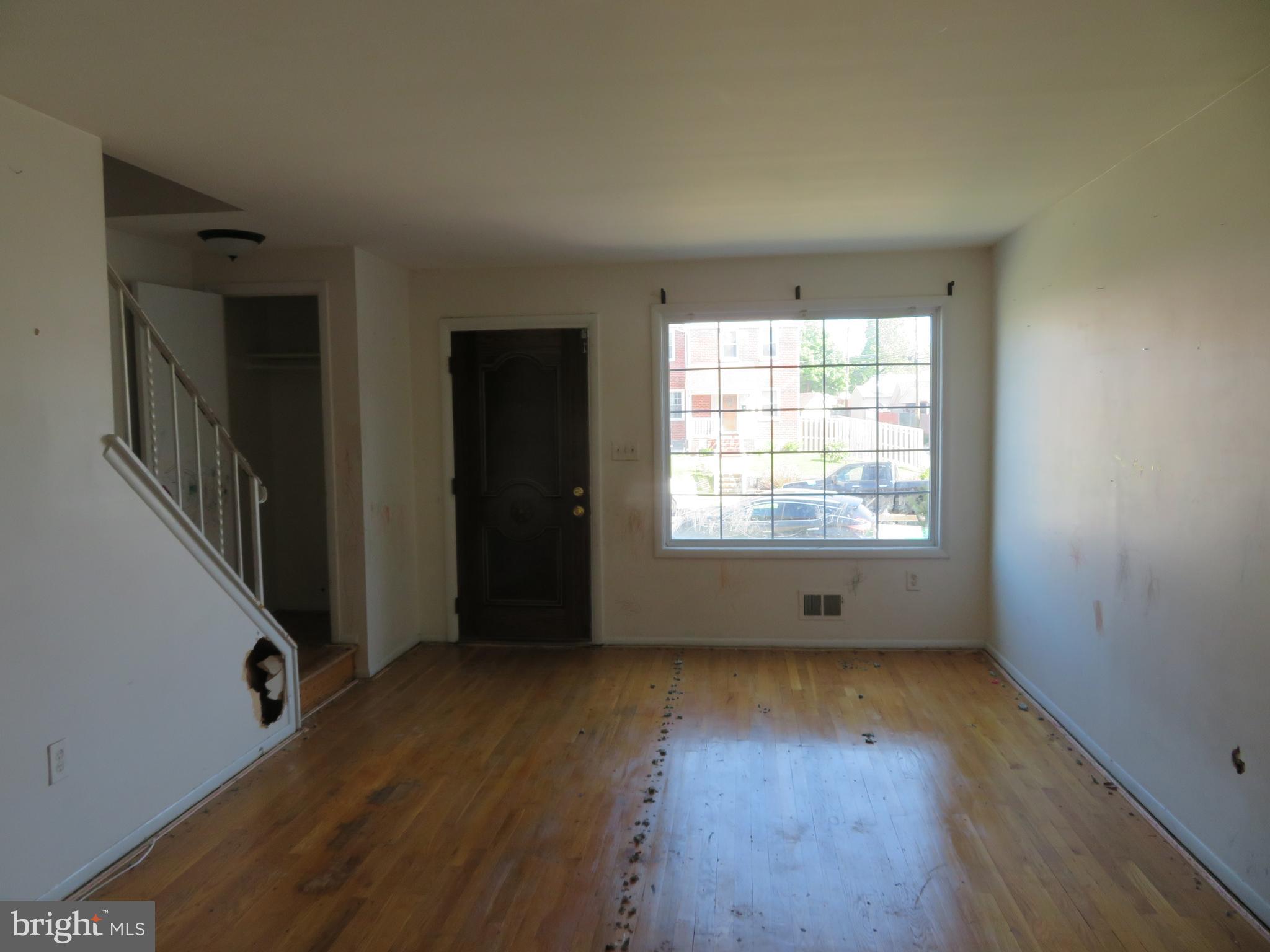 6802 Boston Street Baltimore, MD 21222 - Photo 3 of 23