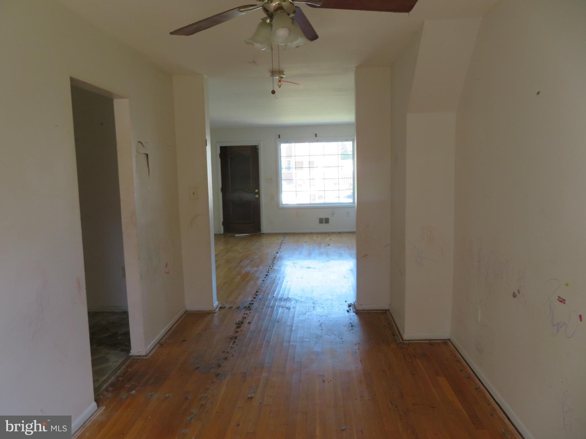 6802 Boston Street Baltimore, MD 21222 - Photo 5 of 23