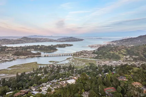 $2,995,000 | 180 Stanford Avenue, Mill Valley, CA 94941