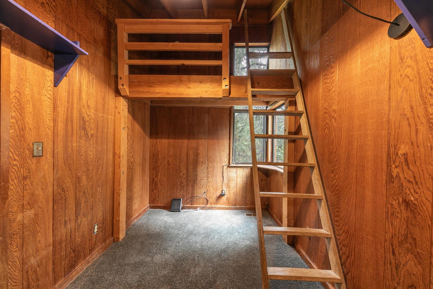 10462 Red Fir Road Truckee, CA 96161 - Photo 14 of 28 Gallery Image 14