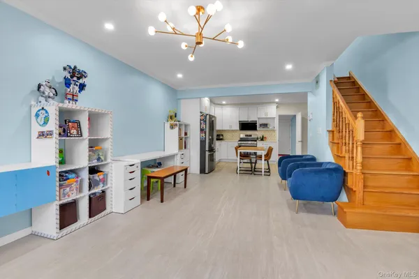 $938,000 | 7-20 160th Street | Beechhurst
