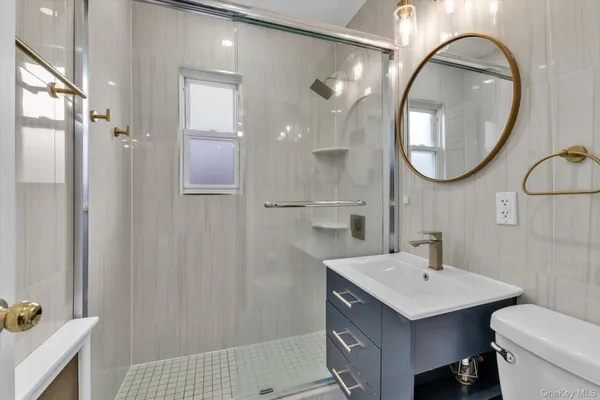 $938,000 | 7-20 160th Street | Beechhurst