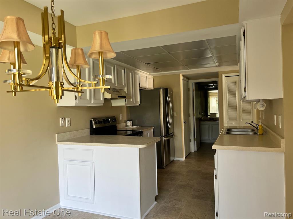396 Meadow Bridge Drive, Unit 130 Rochester, MI 48307 - Photo 10 of 26
