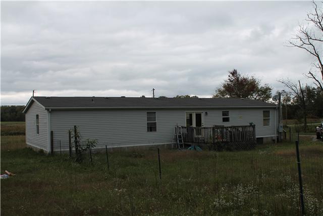 913 Lovejoy Road Sparta, TN 38583 - Photo 3 of 14