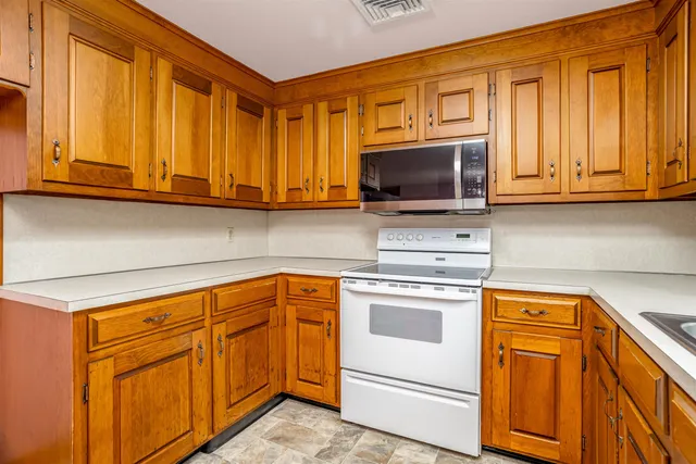 $669,900 | 30 Scotland Avenue, Salem, NH 03079