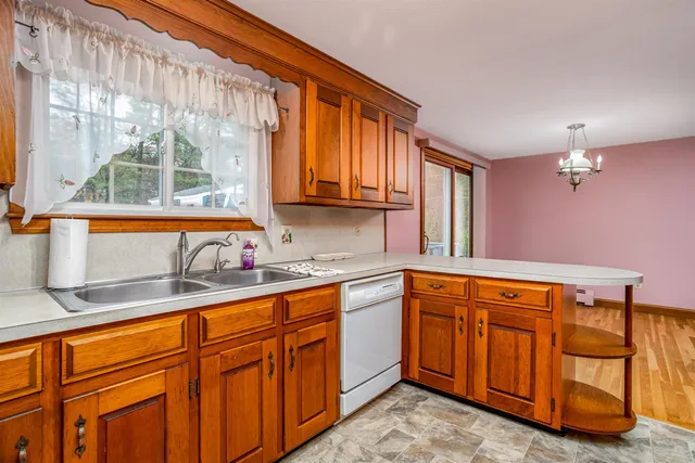 $669,900 | 30 Scotland Avenue, Salem, NH 03079