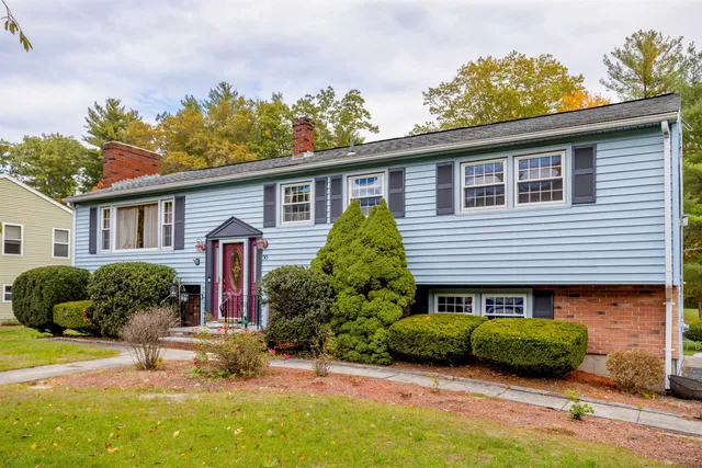 $669,900 | 30 Scotland Avenue, Salem, NH 03079