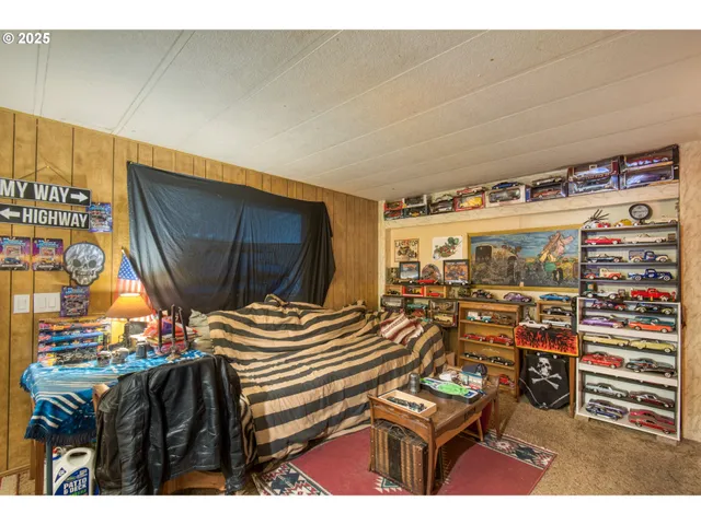 $30,000 | 13409 Southeast McLoughlin Boulevard, Unit 30, Milwaukie, OR 97222