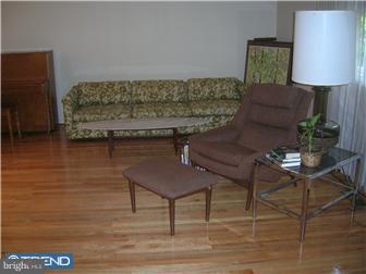 9724 Portis Road Philadelphia, PA 19115 - Photo 6 of 12