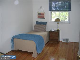 9724 Portis Road Philadelphia, PA 19115 - Photo 8 of 12