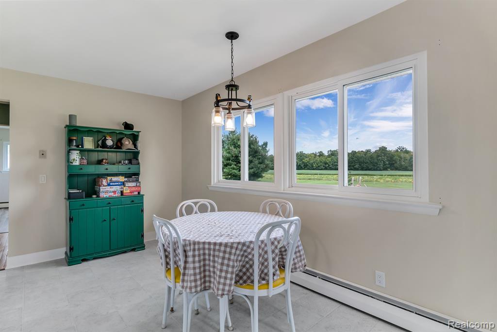 5290 Deland Road Flushing, MI 48433 - Photo 14 of 26
