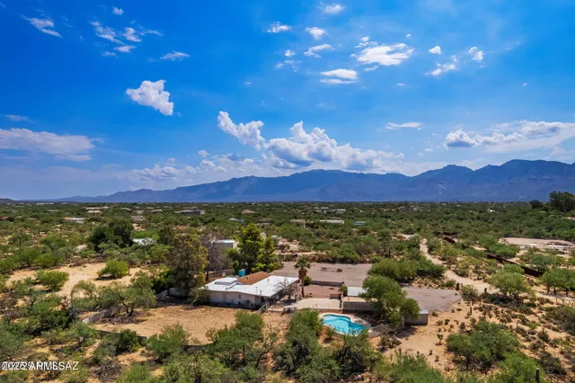 $625,000 | 2350 West Sunkist Road, Tucson, AZ 85755