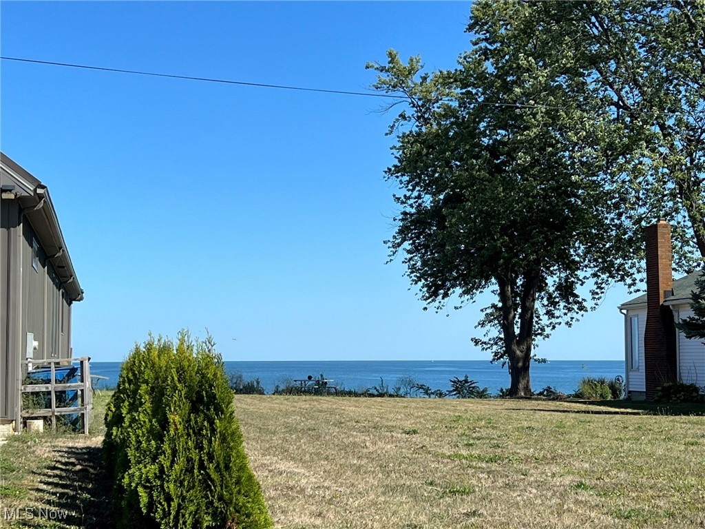 340 Erie Road Vermilion, OH 44089 - Photo 32 of 34 View of Lake Erie at the end of the street