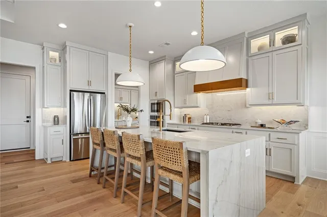 $984,635 | 11239 South Sunray Drive, Olathe, KS 66061