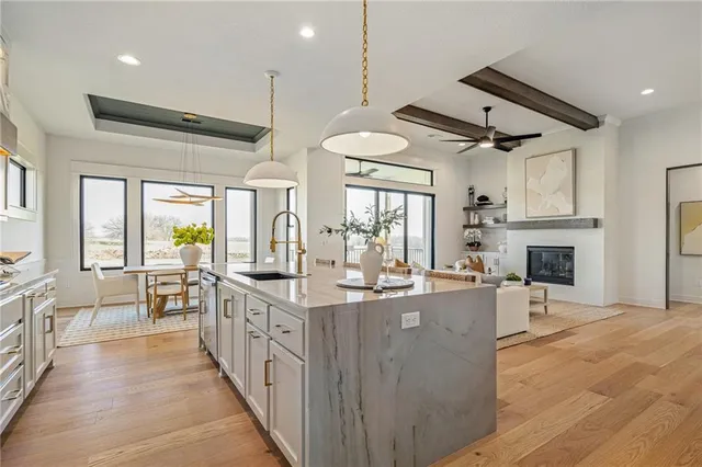 $984,635 | 11239 South Sunray Drive, Olathe, KS 66061