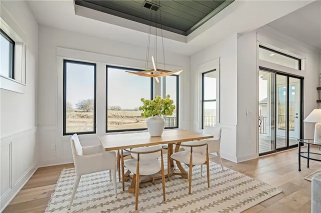 $984,635 | 11239 South Sunray Drive, Olathe, KS 66061