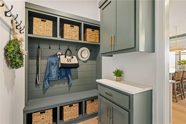 $984,635 | 11239 South Sunray Drive, Olathe, KS 66061