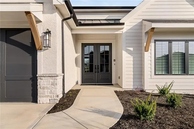 $984,635 | 11239 South Sunray Drive, Olathe, KS 66061