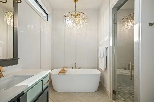 $984,635 | 11239 South Sunray Drive, Olathe, KS 66061