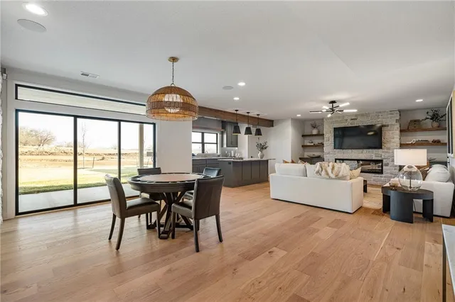 $984,635 | 11239 South Sunray Drive, Olathe, KS 66061