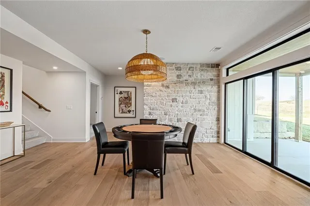 $984,635 | 11239 South Sunray Drive, Olathe, KS 66061