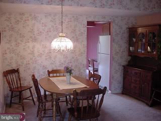 17 Forrester Road Horsham, PA 19044 - Photo 3 of 6 Gallery Image 3