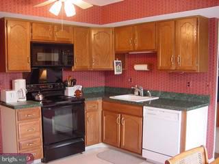17 Forrester Road Horsham, PA 19044 - Photo 4 of 6 Gallery Image 4