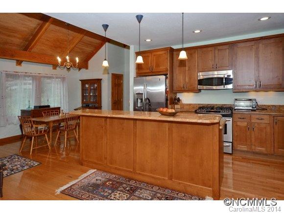 89 Ruffed Grouse Lane Waynesville, NC 28786 - Photo 8 of 20 Gallery Image 8