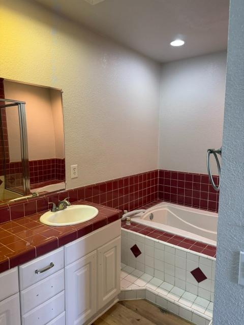 470 2nd Street Gustine, CA 95322 - Photo 50 of 70 Primary #2 Bathroom (Bathroom #3)