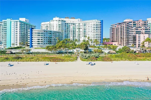 $4,000 | 5161 Collins Avenue, Unit 1506, Miami Beach, FL 33140