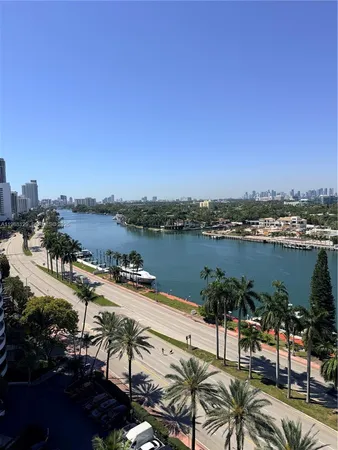 $4,000 | 5161 Collins Avenue, Unit 1506, Miami Beach, FL 33140