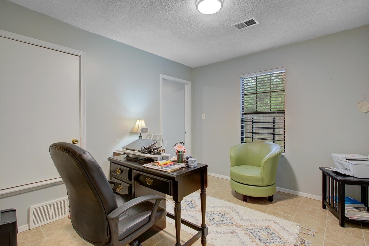 5054 Gull Road Memphis, TN 38109 - Photo 19 of 25