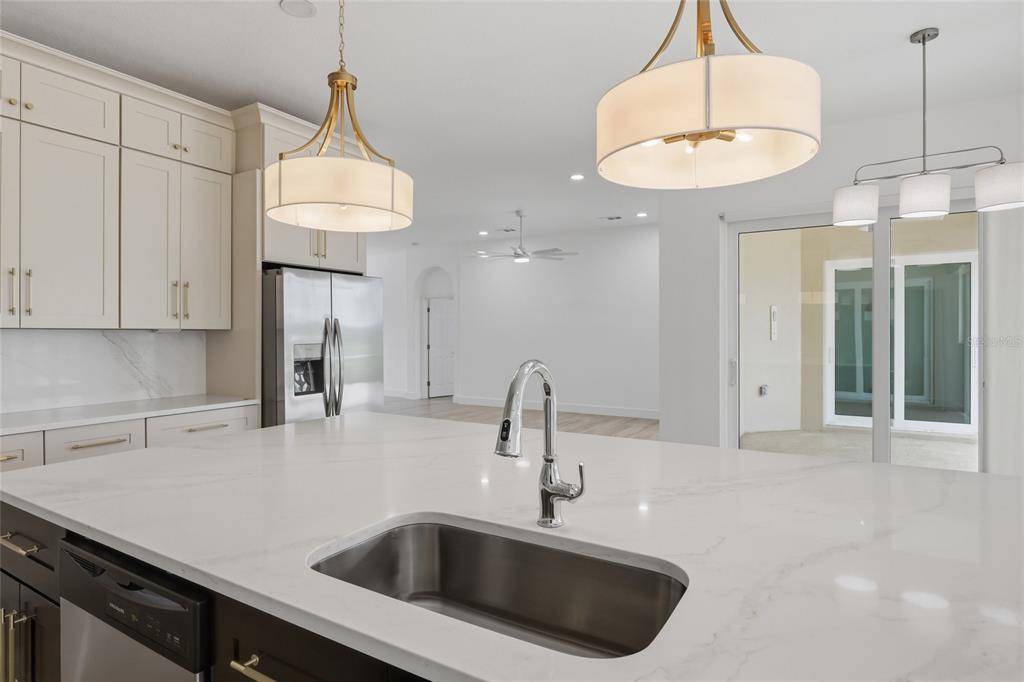 1021 Grouse Way Venice, FL 34285 - Photo 9 of 50