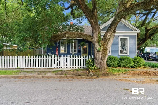 $345,000 | 350 Charles Street, Mobile, AL 36604