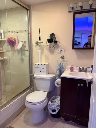 $3,200 | 5215 Church Street, Skokie, IL 60077