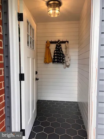 $2,500 | 6122 Rolling View Drive, Sykesville, MD 21784