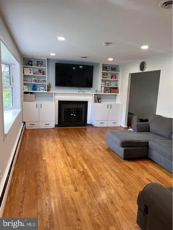 $2,500 | 6122 Rolling View Drive, Sykesville, MD 21784