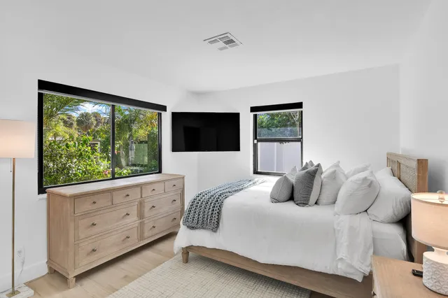 $20,000 | 3210 Palm Drive, Delray Beach, FL 33483