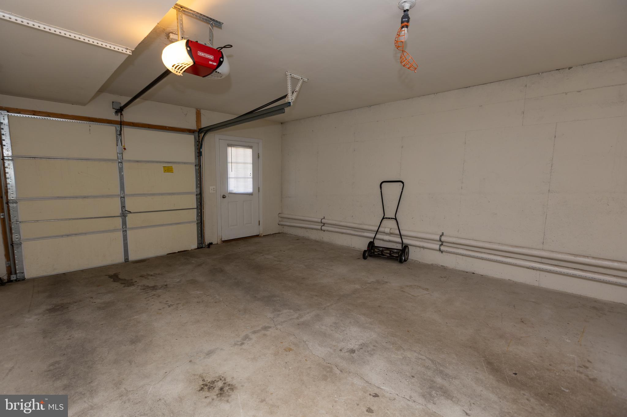 39 West 5th Street Bridgeport, PA 19405 - Photo 27 of 31 Gaarge