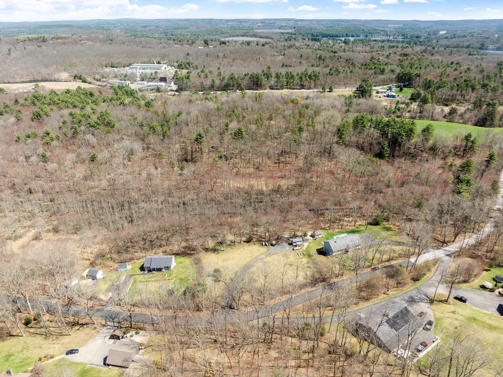 32 Town Farm Road North Brookfield, MA 01535 - Photo 5 of 9