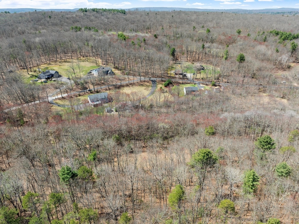 32 Town Farm Road North Brookfield, MA 01535 - Photo 8 of 9