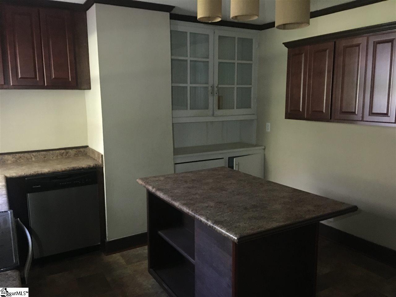 605 North Broad Street Clinton, SC 29325 - Photo 14 of 36 Gallery Image 14