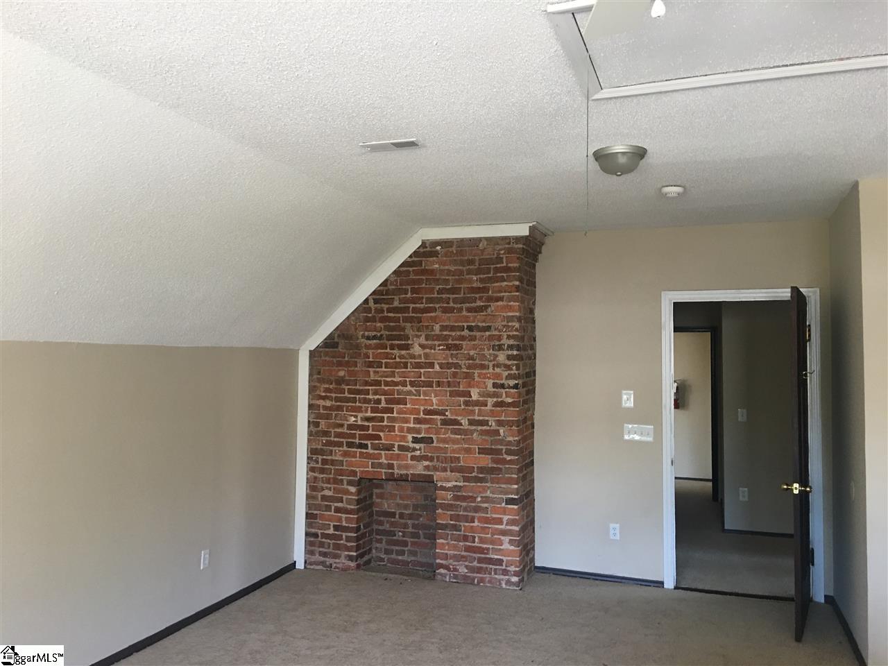 605 North Broad Street Clinton, SC 29325 - Photo 31 of 36 Gallery Image 31