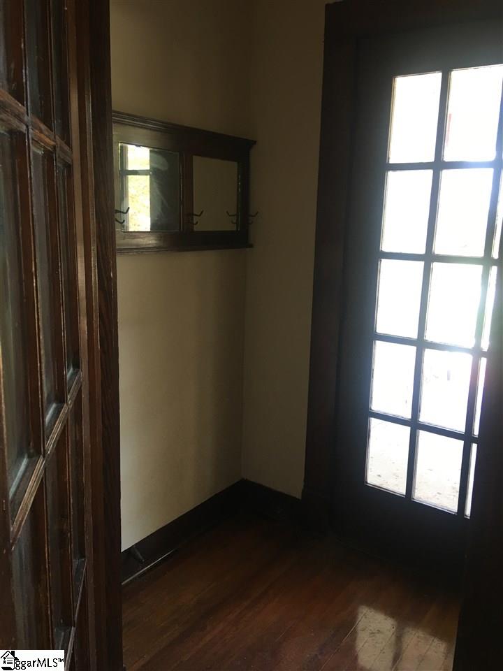 605 North Broad Street Clinton, SC 29325 - Photo 8 of 36 Gallery Image 8
