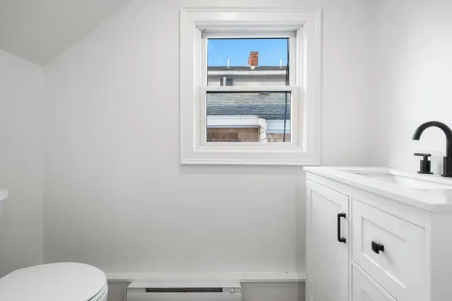 $600,000 | 29 Thorwald Avenue, Hampton, NH 03842