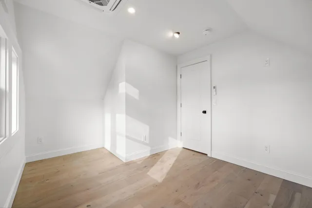 $600,000 | 29 Thorwald Avenue, Hampton, NH 03842